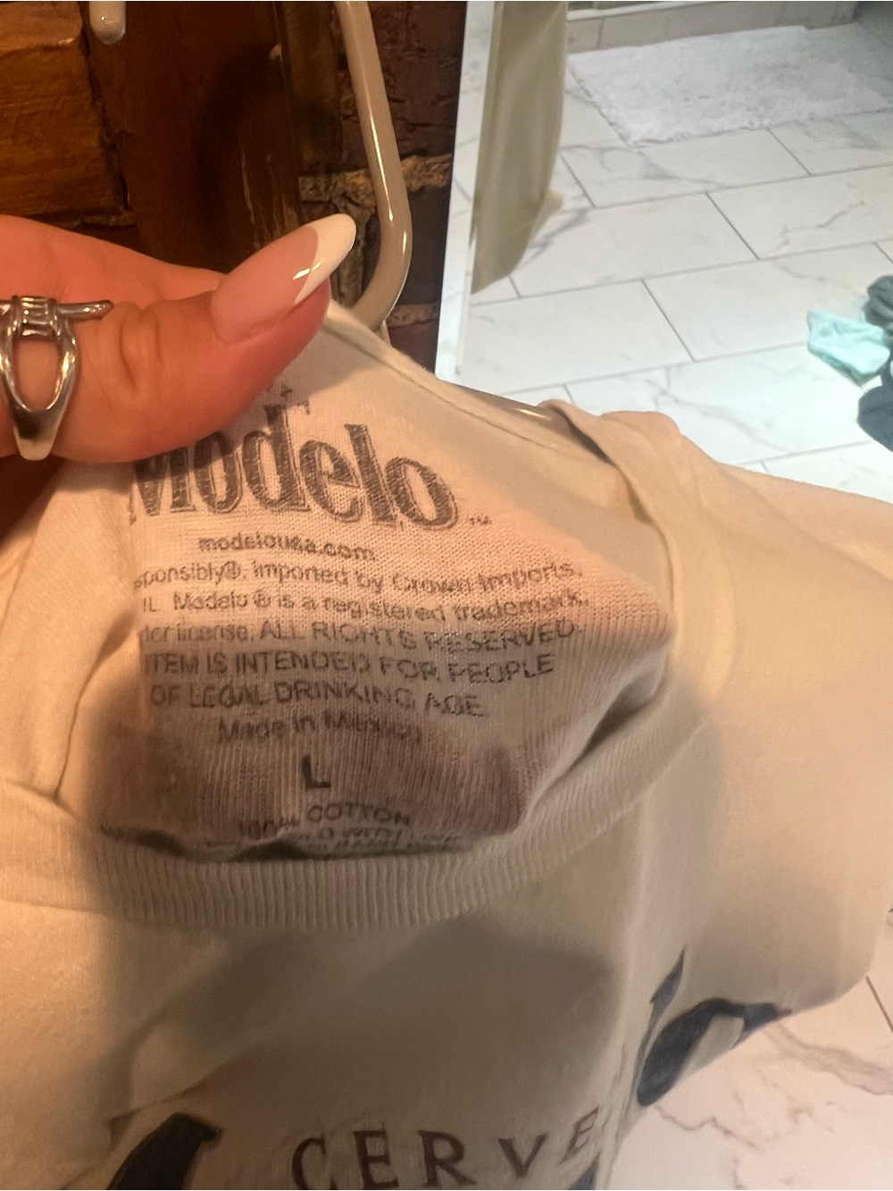 Modelo Tee - Picture 3 of 3